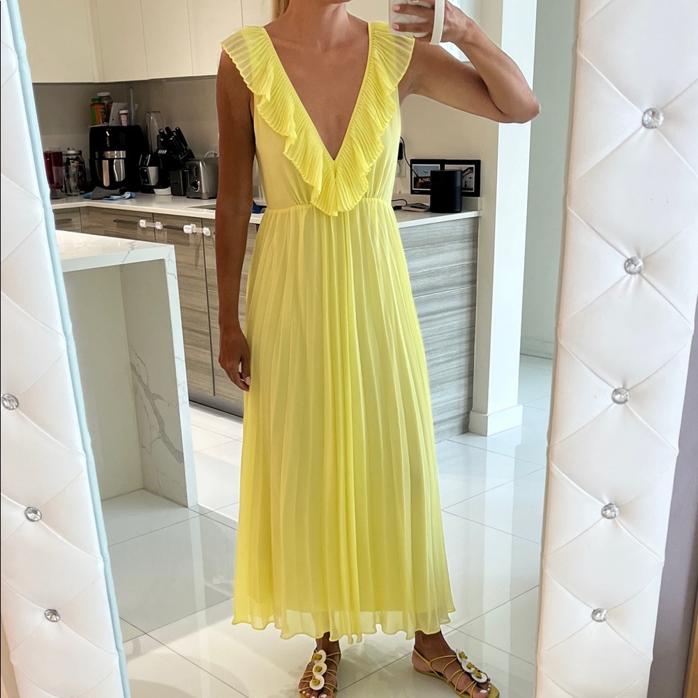 Zara Yellow Ruffled Maxi Dress ☀️